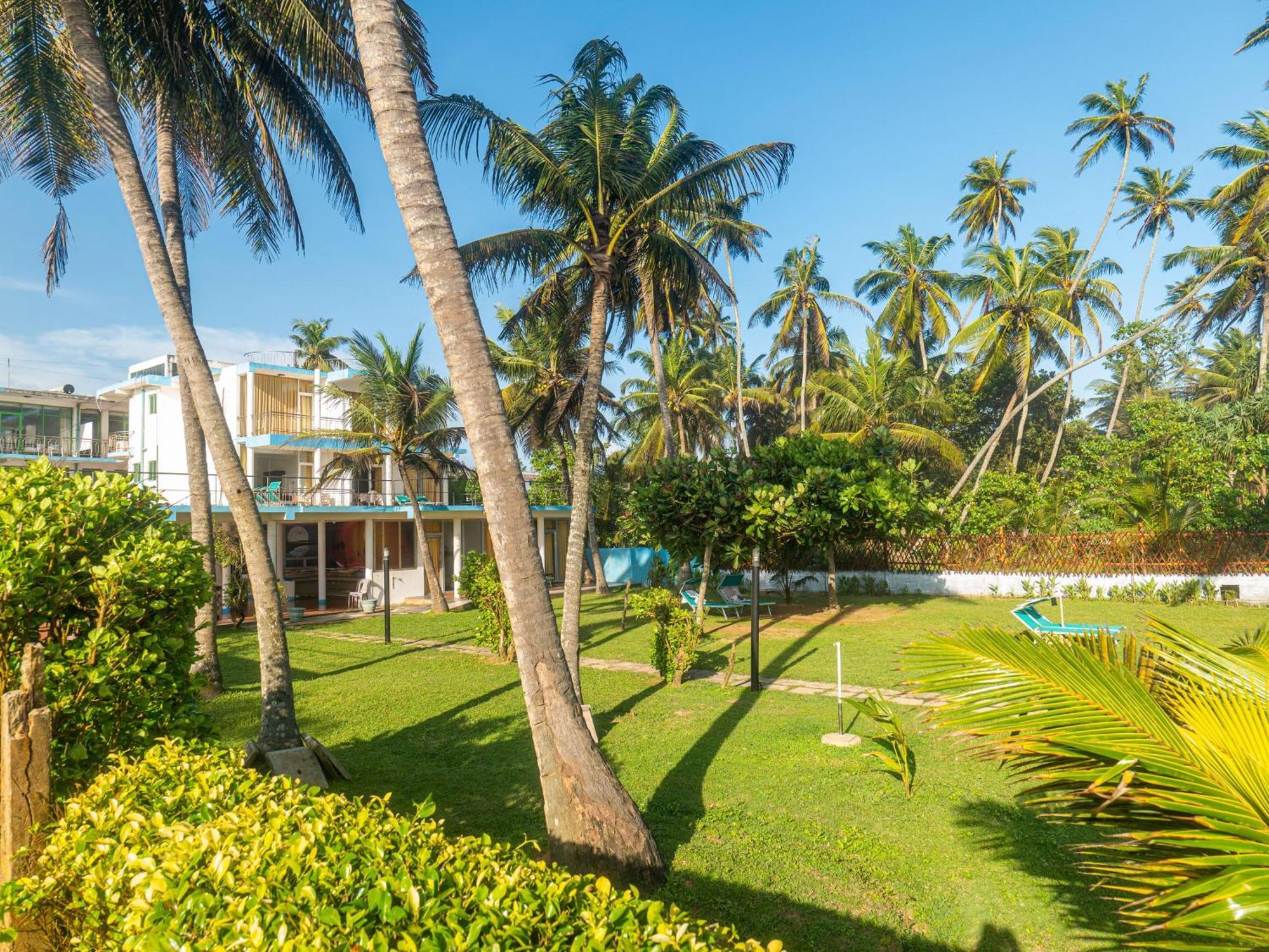 Amaya Beach Hotel Dikwella Exterior foto